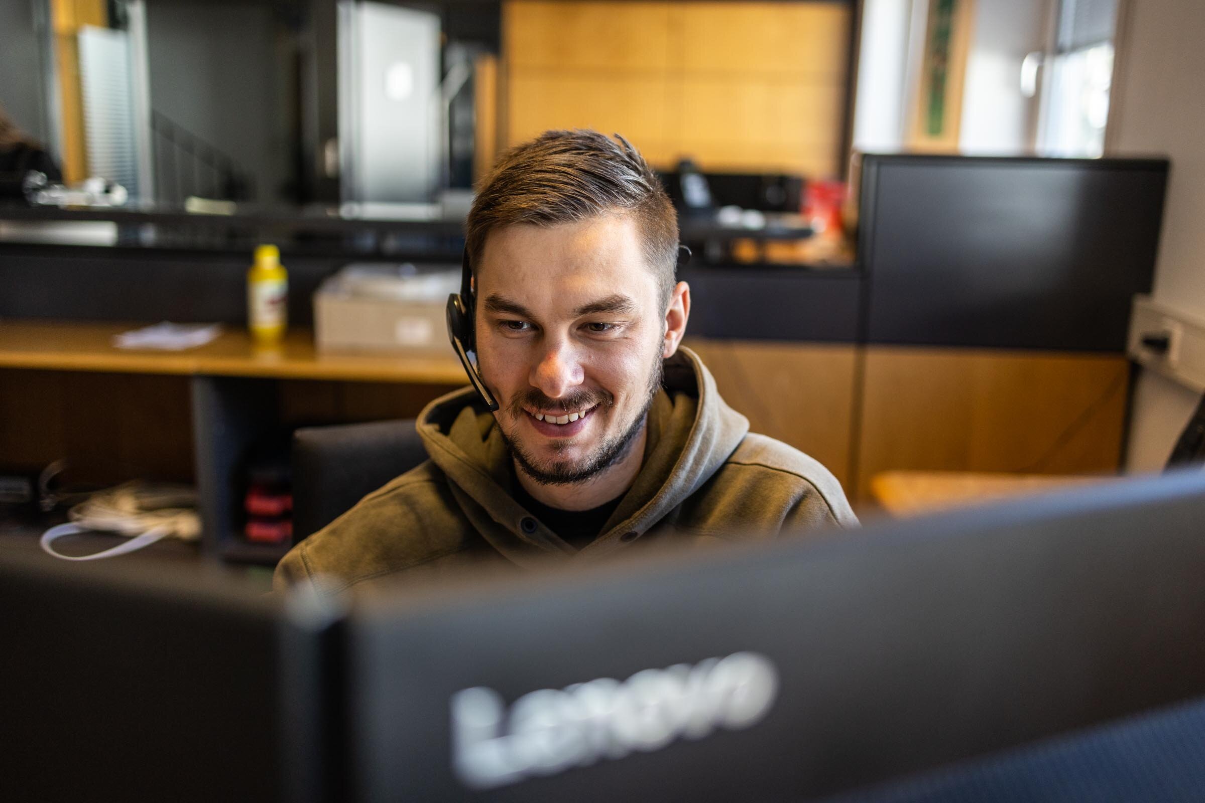 DEDICATION TO CUSTOMERS