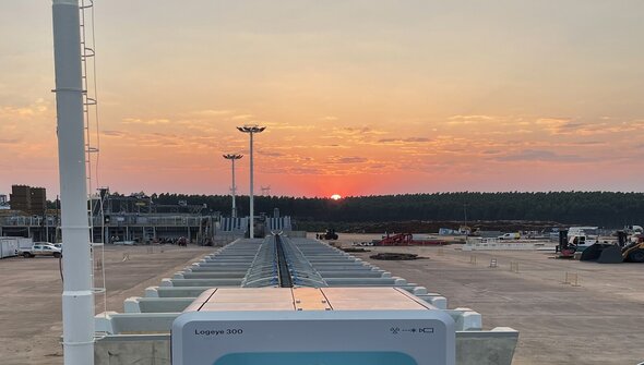 Logeye: El primer en Sudamérica con prestaciones de rayos X en Acon Timber