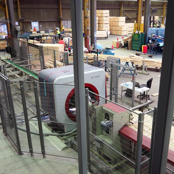 One scanner - one saw